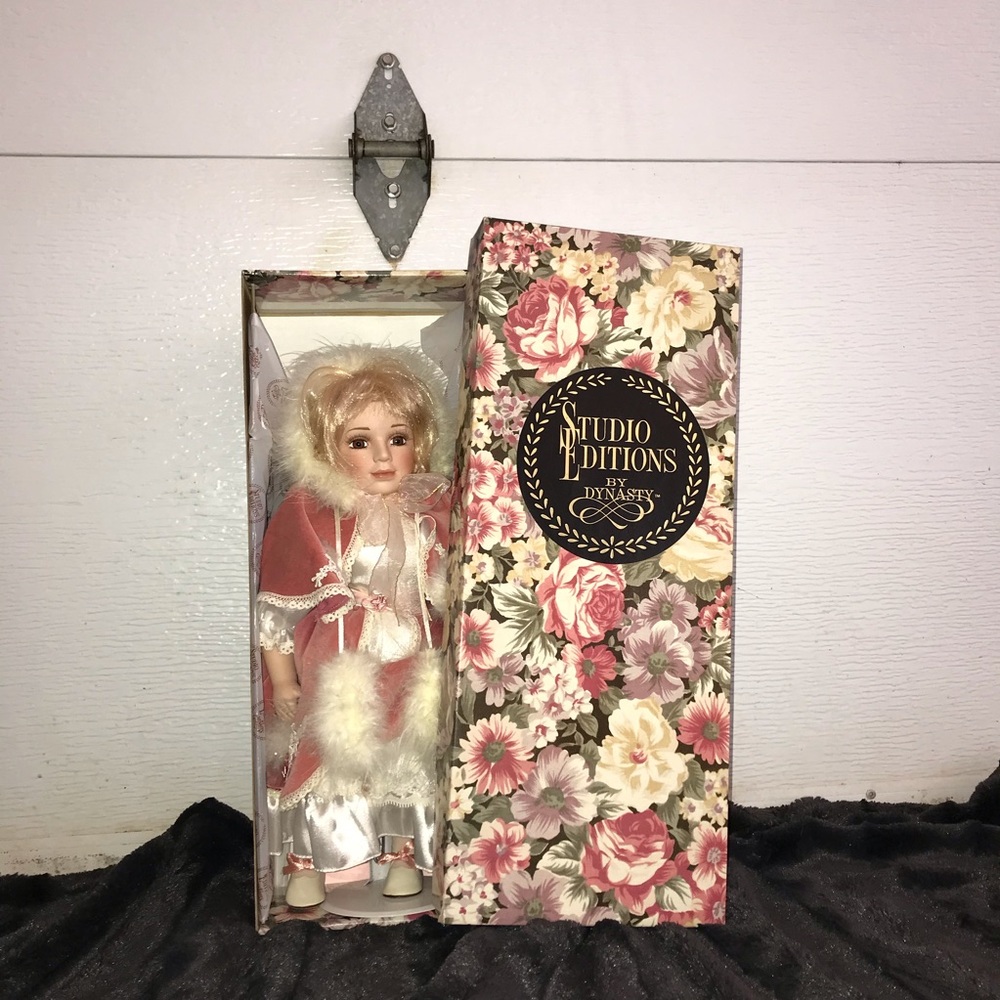 Studio Edition Noel Doll